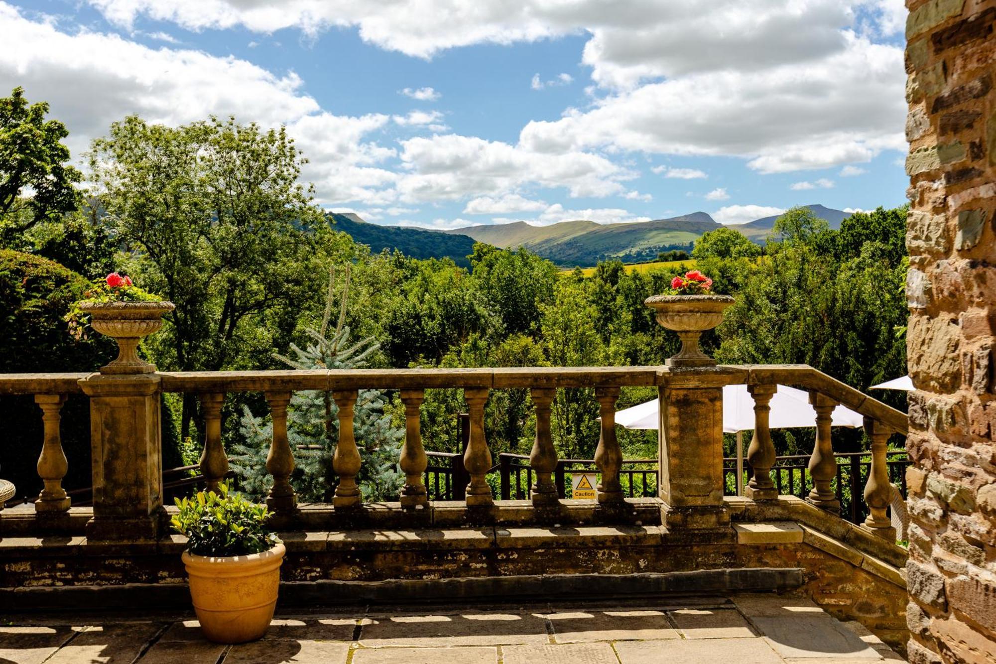 Peterstone Court Country House Restaurant & Spa Brecon Dış mekan fotoğraf